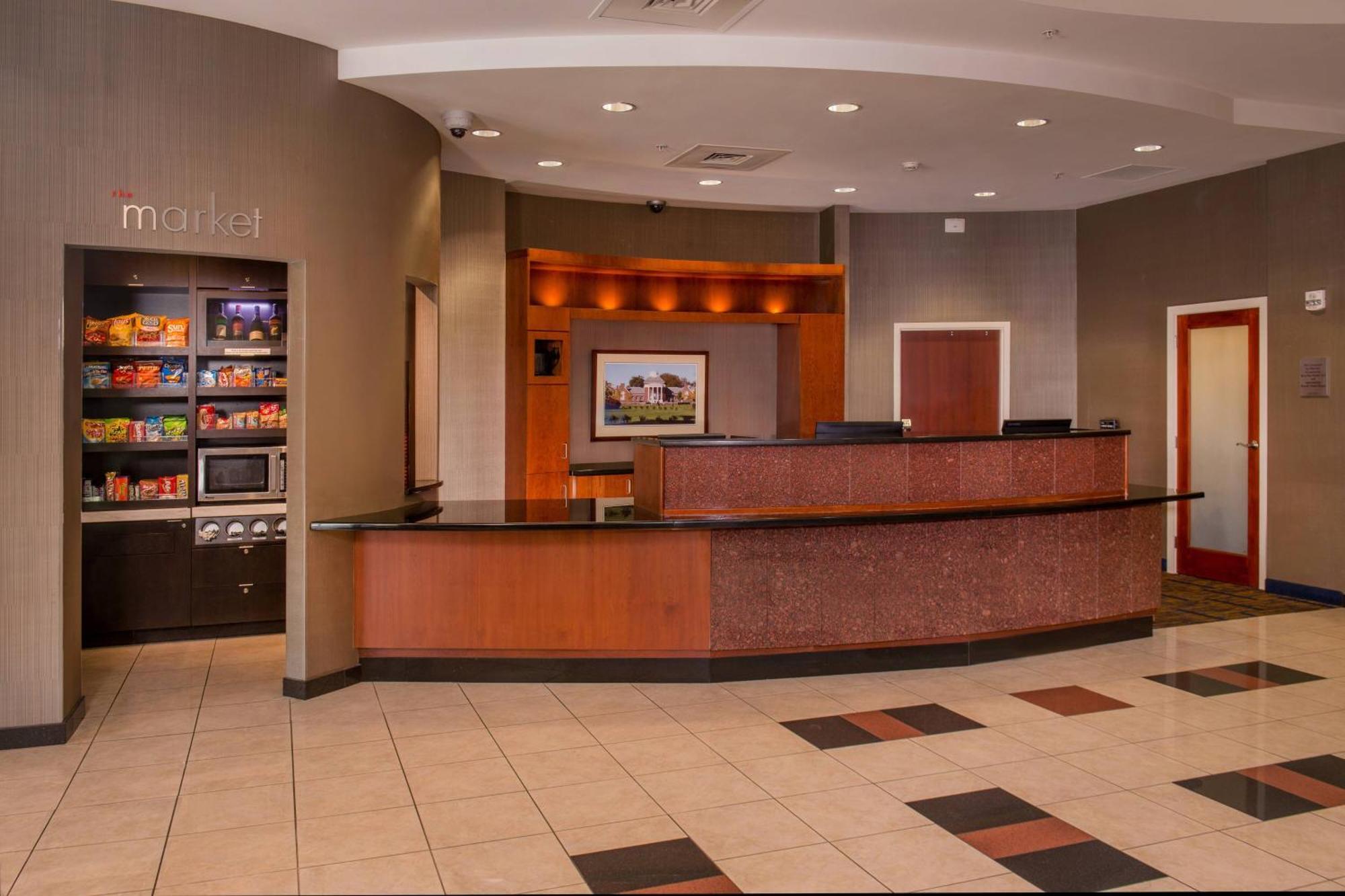 Courtyard By Marriott Newark-University Of Delaware Bagian luar foto
