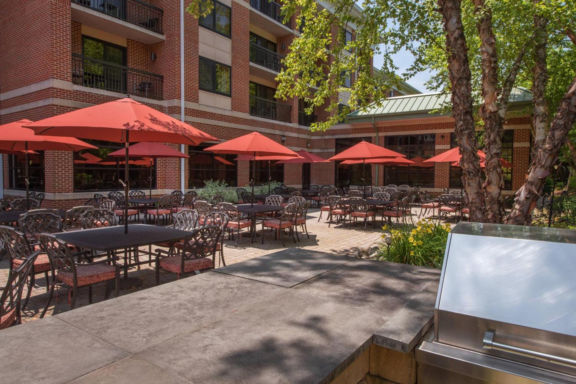 Courtyard By Marriott Newark-University Of Delaware Bagian luar foto