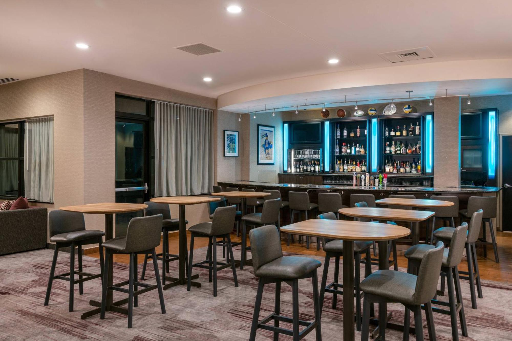 Courtyard By Marriott Newark-University Of Delaware Bagian luar foto